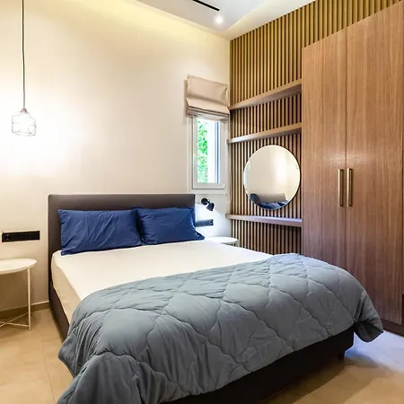 Gem Retreats Hidden In The Center דירה
